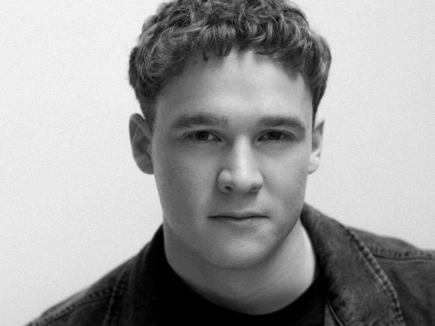 Autorenporträt Quentin Gärtner in schwarz/weiß